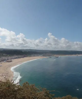 In Portugal die perfekte Welle reiten